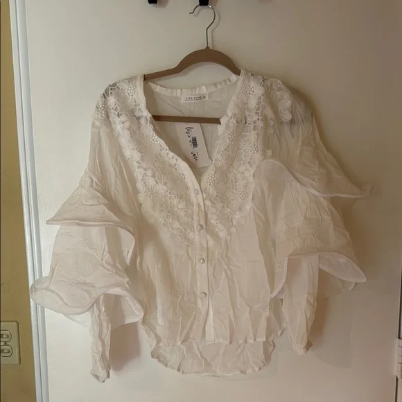 12th Tribe White Ruffled Floral Blouse - Picture 2 of 8